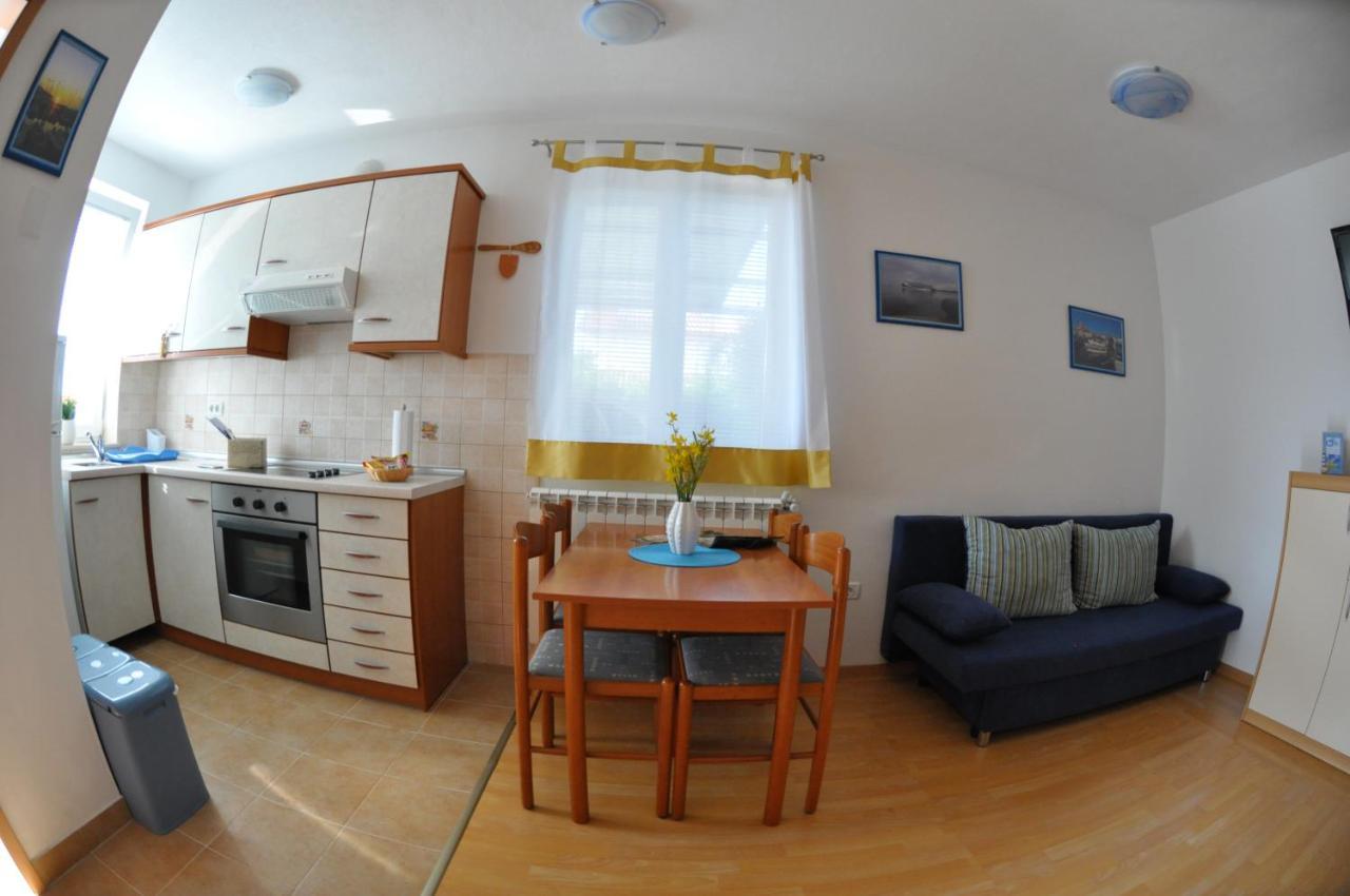 Apartma Brnistra Ginestra โคเปร์ ภายนอก รูปภาพ